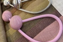 Декоративные магниты на пружине для штор в ассортименте.